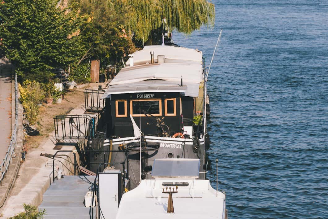 Houseboats